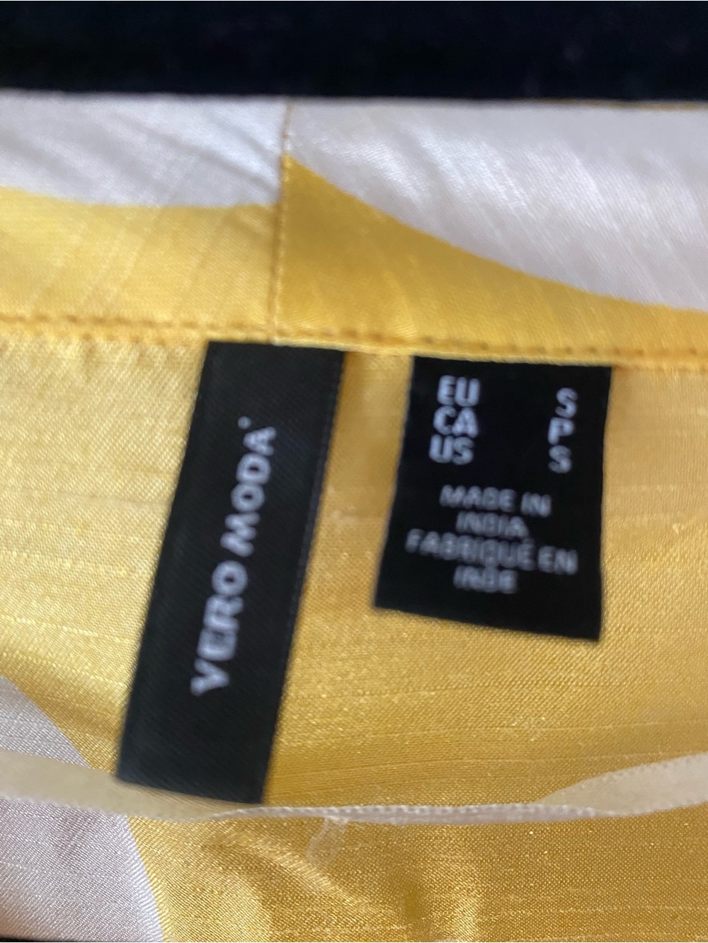 Vero Moda Yellow & White Polka Dot Puff Sleeve Crop Top - Picture 6 of 6